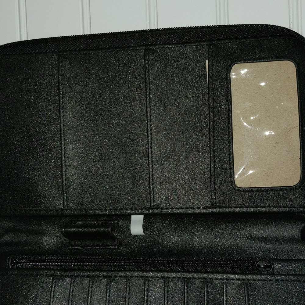Zip Around Travel Organizer Wallet - Picture 10 of 10